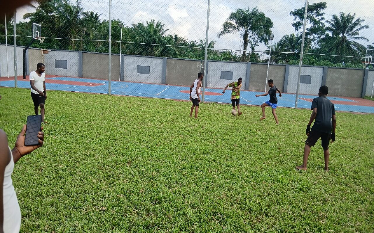 Recreational sport session organized to promote relaxation and team bonding during one of the trainings for Translators.